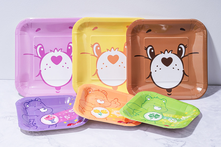 Pratos de papel quadrados de desenho animado personalizáveis Pratos de papel quadrados de desenho animado personalizáveis